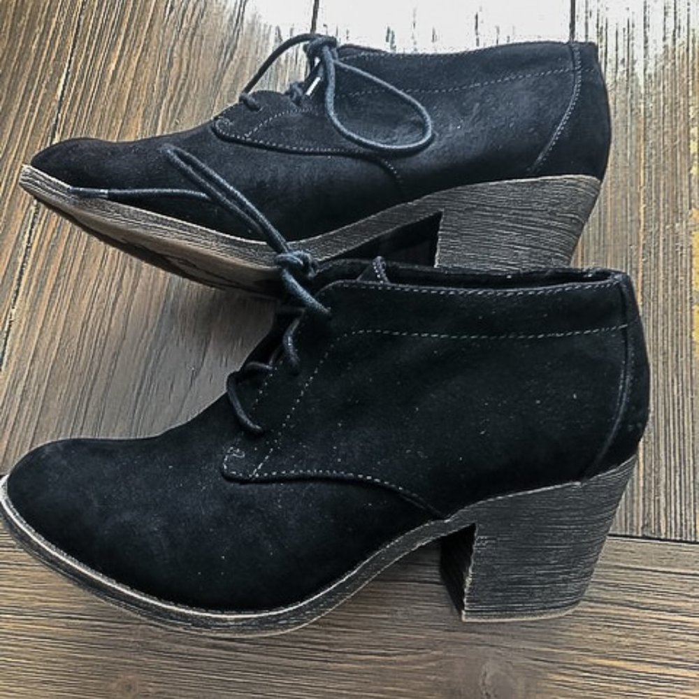 Black ankle boots-Size 6.5
